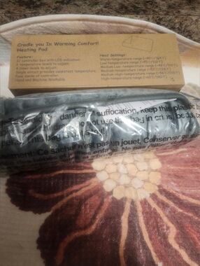 Heating Pad with Controller - Gray